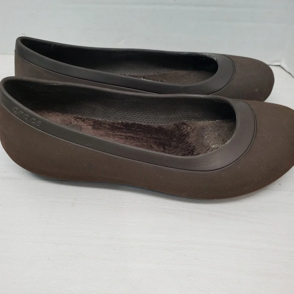 Crocs Women's Faux Fur Lined Ballet Flats Brown Comfort Shoes Size 7 W‎